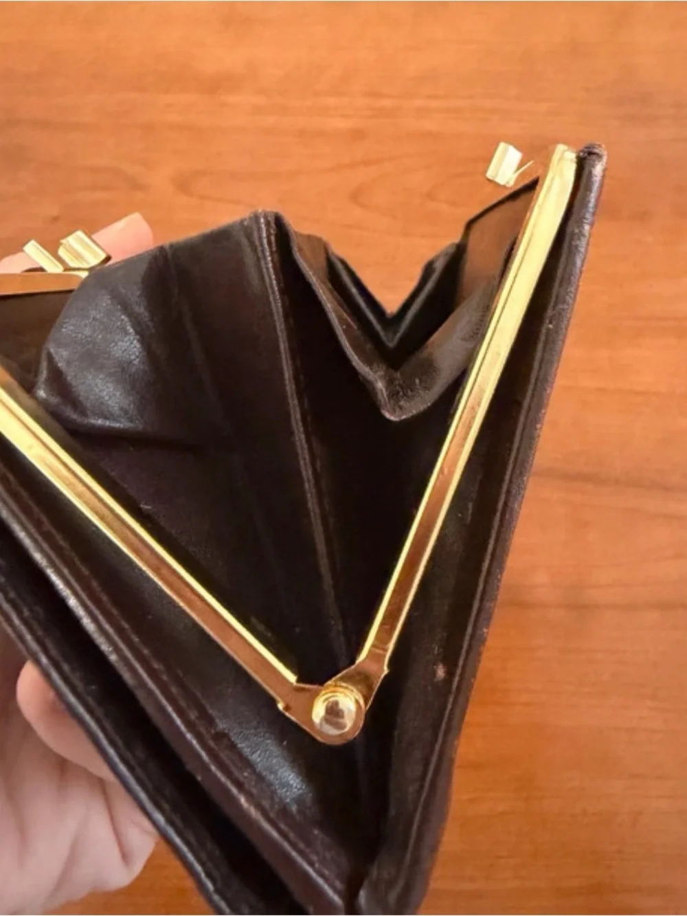 Vintage Givenchy 4G Logo Leather Bifold Wallet – Brown